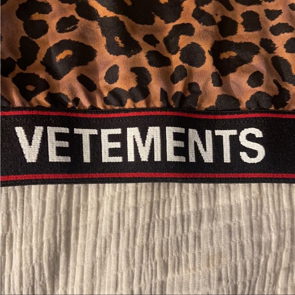 VETEMENTS Leapord Two Piece Set. - Picture 5 of 5